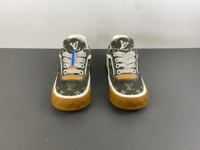 Lou1su1tt Tilted Sneaker
