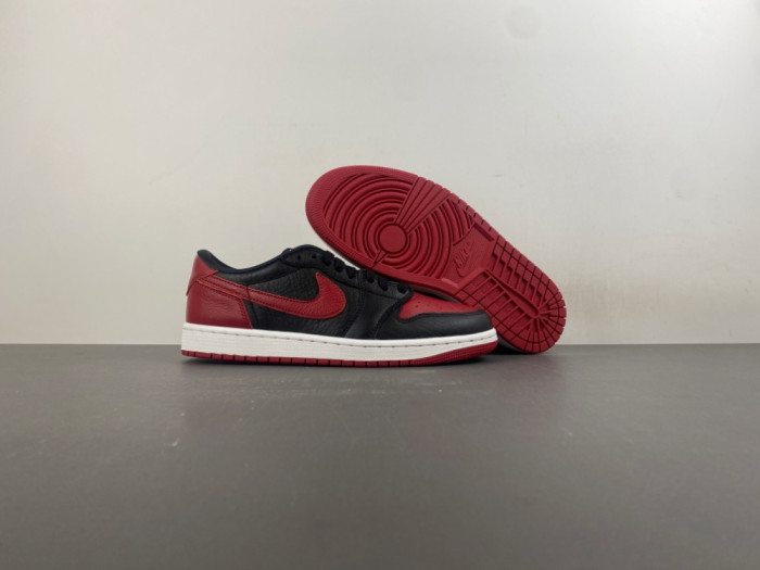 Air Jordan 1 Retro Low OG Banned IW6276-001