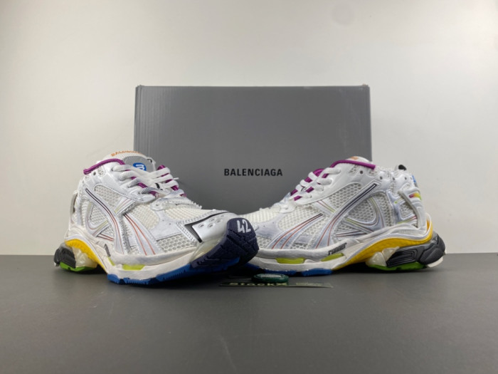 BLCG Runner Suede Sneaker 772774 WRUNG 9800