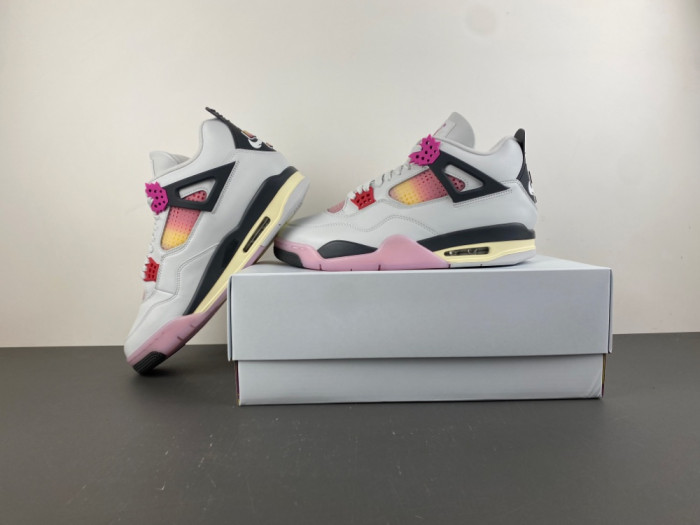 Air Jordan 4 Retro Comic JA1135-100