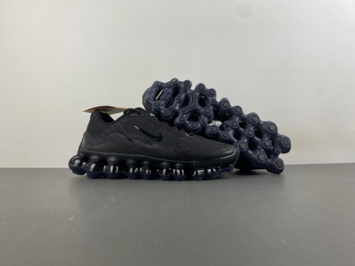 Nike Air Liquid Max Triple Black IQ7634-003
