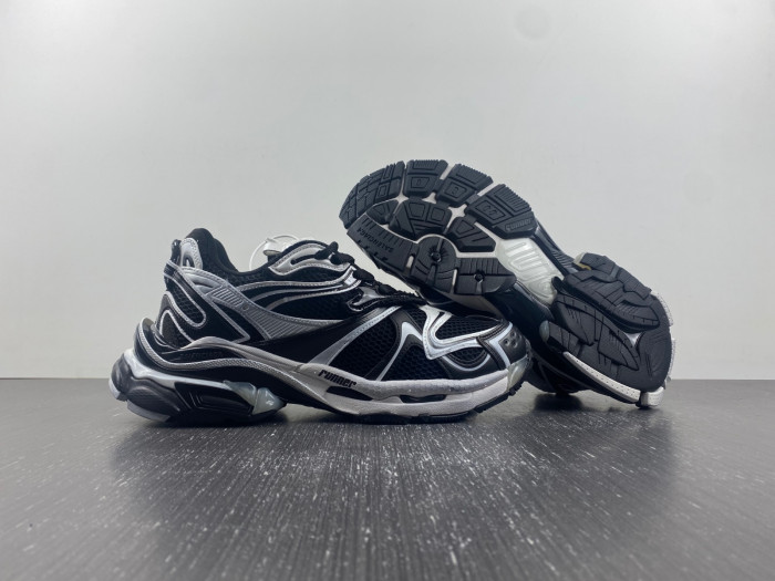 BLCG RUNNER SNEAKER 779066-W3RBXP-0213