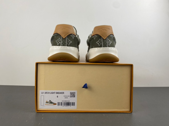 Lou1su1tt Tilted Sneaker