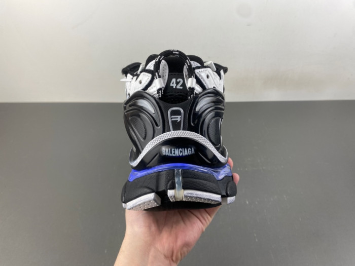BLCG Runner Lighted Sneaker 853225-WRNLD-0120