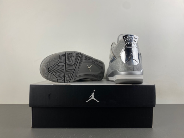 Air Jordan 4 FQ8138-092