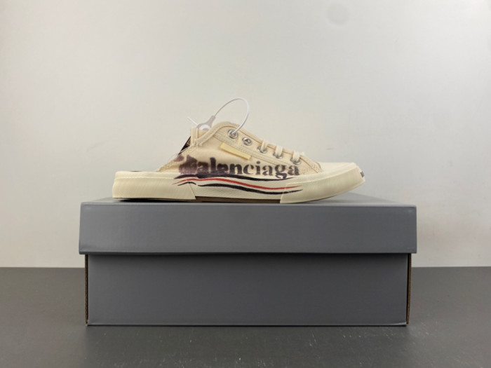 blcg wmns Gr*ffiti paris mule 