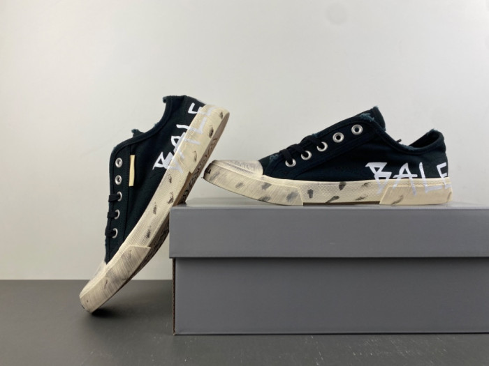 BLCG Paris Low 688754 W3RR5 1099