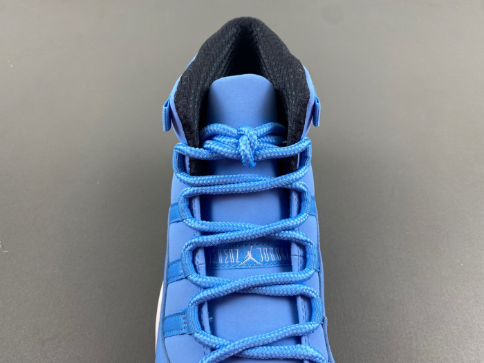 Air Jordan Ultimate Gift of Flight (11/29) 717602-900