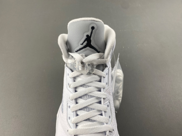 Air Jordan 5 Retro White Metallic (2026) HQ7978-103