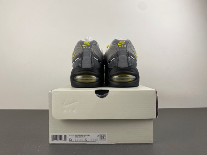 Nike Air Max 95 SP Undefeated Geo Shanghai Opti Yellow IB4523-002