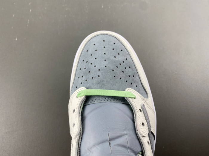 Travis Scott x Air Jordan 1 Low "Medium Olive"HQ2004-400