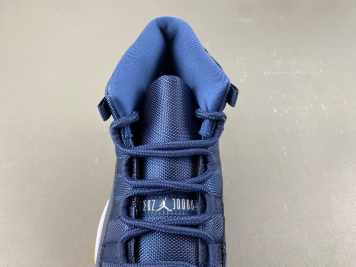 Air Jordan 11 Retro Low Midnight Navy AT7802-115