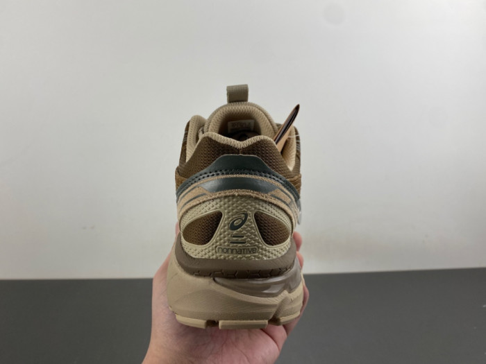 As1cs Gel-Terrain Gore-Tex nonnative 1203A584-200