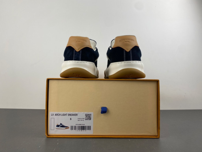 Lou1su1tt Tilted Sneaker