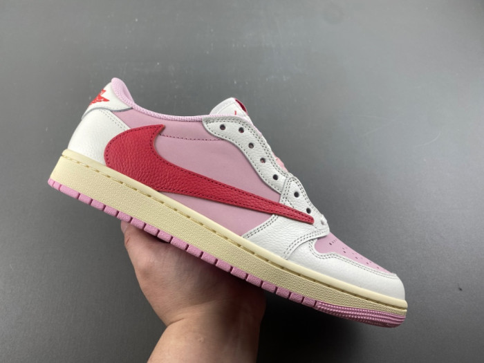 Travis Scott × Air Jordan 1 Low "Shy Pink"IQ7604-101
