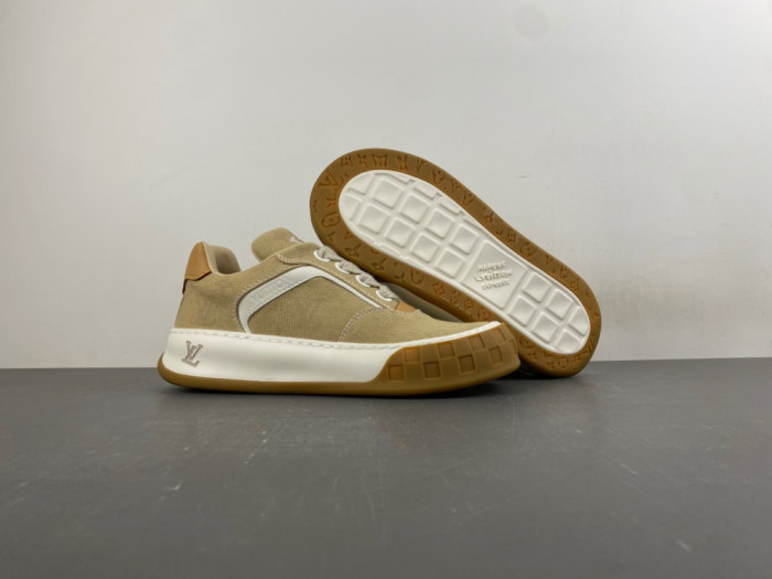 Lou1su1tt Tilted Sneaker