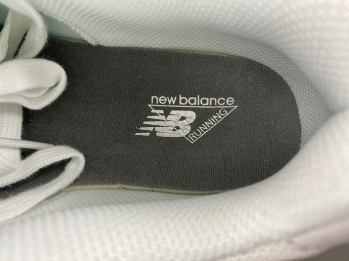 n3w Ba1an*e 9060r black white u906076m