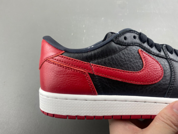 Air Jordan 1 Retro Low OG Banned IW6276-001