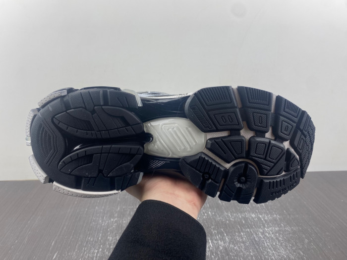 BLCG RUNNER SNEAKER 779066-W3RBXP-0213