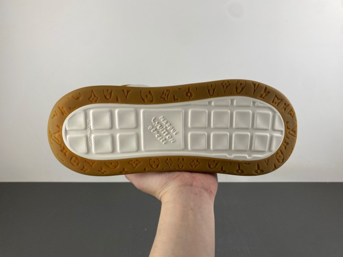 Lou1su1tt Tilted Sneaker