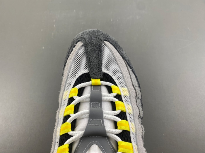 Nike Air Max 95 SP Undefeated Geo Shanghai Opti Yellow IB4523-002