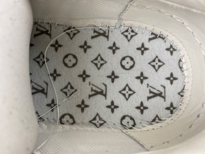 Lou1su1tt Tilted Sneaker