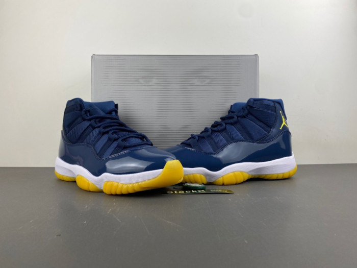 Air Jordan 11 Retro Low Midnight Navy AT7802-115