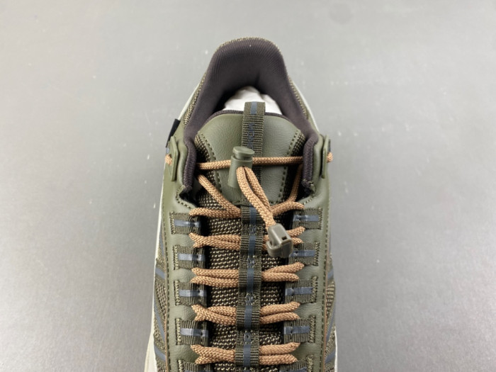 M0nc1er trailgrip gtx sneakers