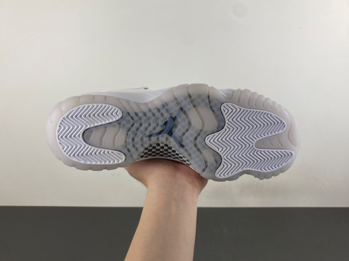 Air Jordan 11 Retro Comme des Garçons Homme Plus White IV7639-100