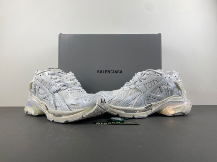 BLCG Runner Lighted Sneaker 853225 WRNLD 0102