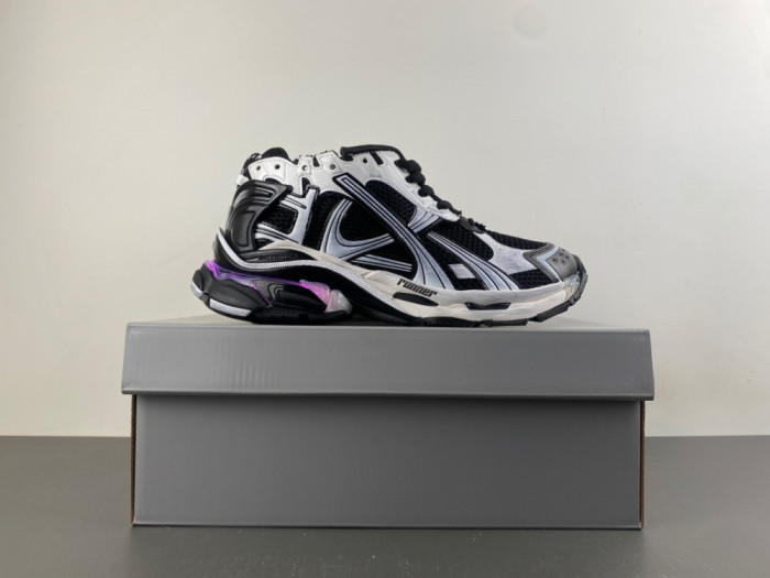 BLCG Runner Lighted Sneaker 853225-WRNLD-0120