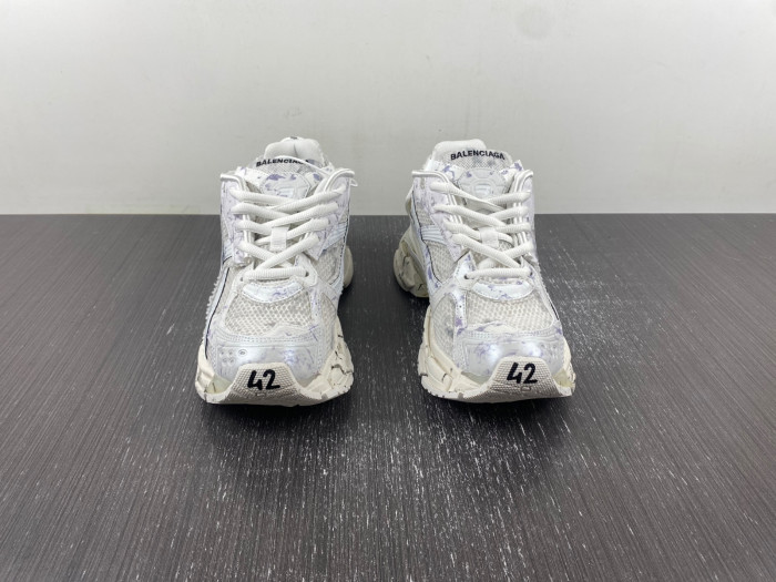 BLCG RUNNER SNEAKER 772774W3RNY 2301