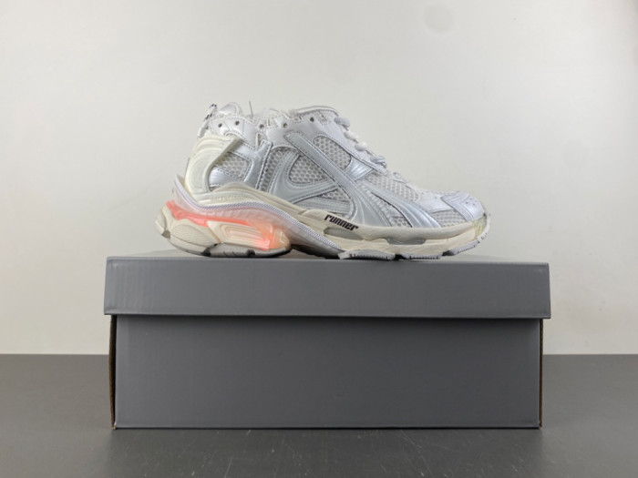 BLCG Runner Lighted Sneaker 853225 WRNLD 0102