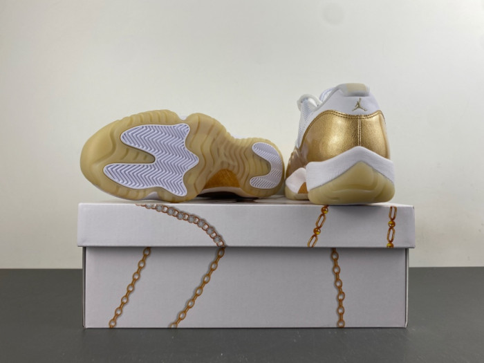 Air Jordan 11 Retro Low Mother