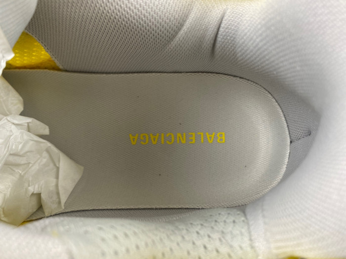 BLCG RUNNER SNEAKER 677402 W2RD3 0510