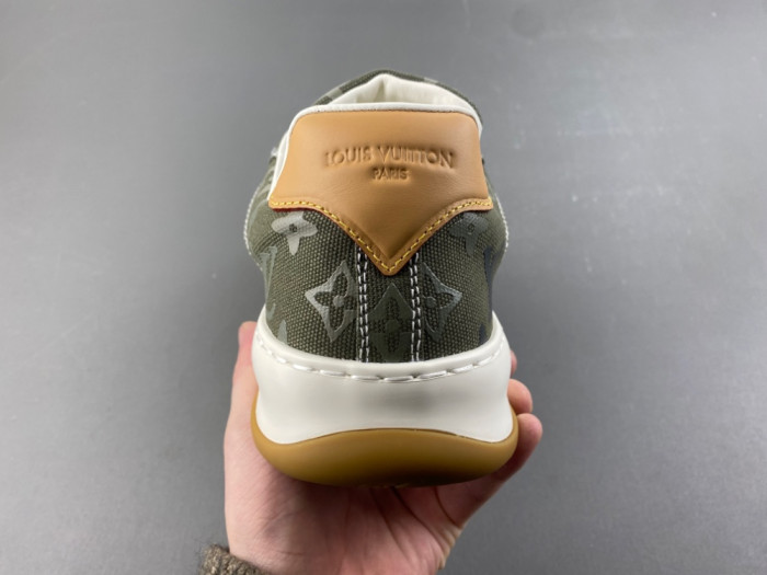 Lou1su1tt Tilted Sneaker