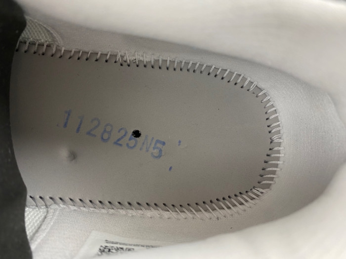 Air Jordan 11 Retro Low University Blue (2026) FV5104-100