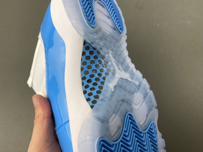 Air Jordan 11 Retro Low University Blue (2026) FV5104-100