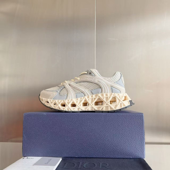 D10R B35 Sneaker