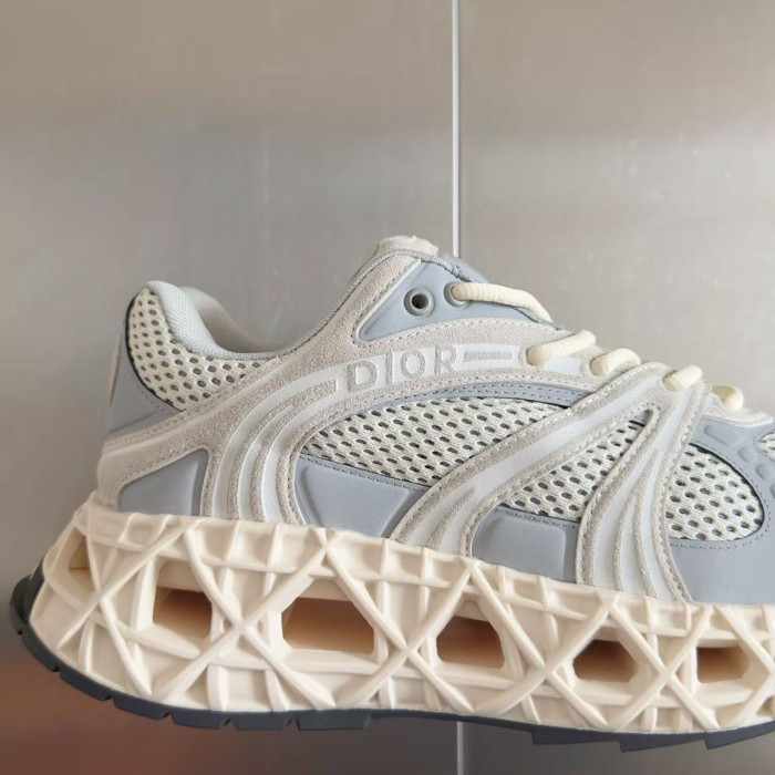 D10R B35 Sneaker