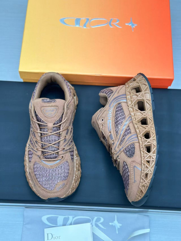 D10R B35 Sneaker
