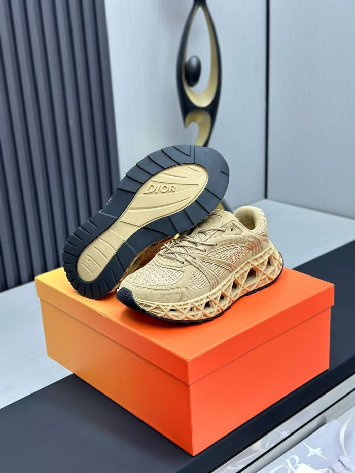 D10R B35 Sneaker