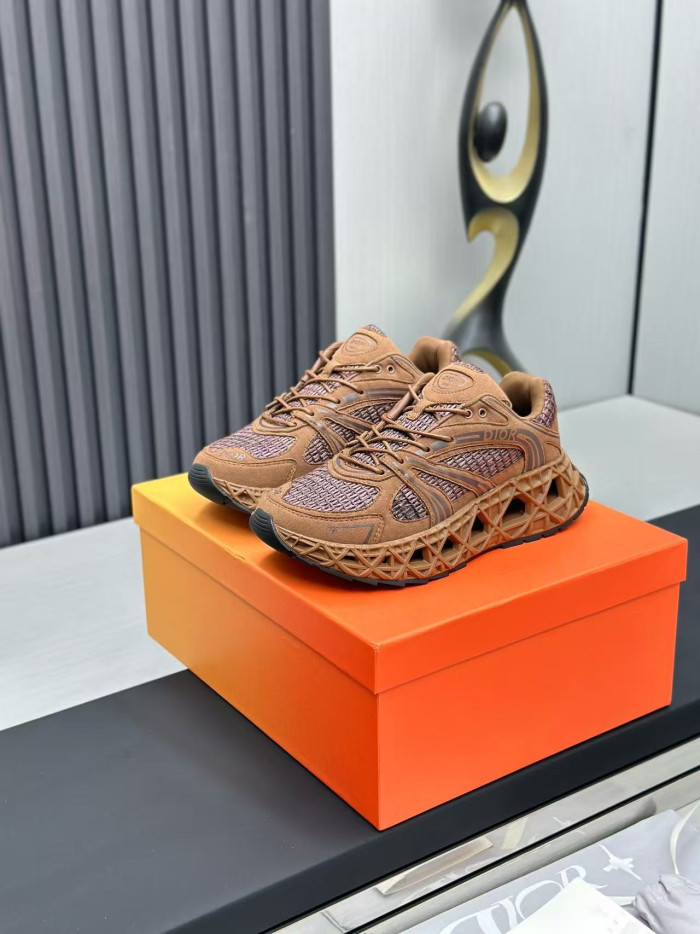D10R B35 Sneaker