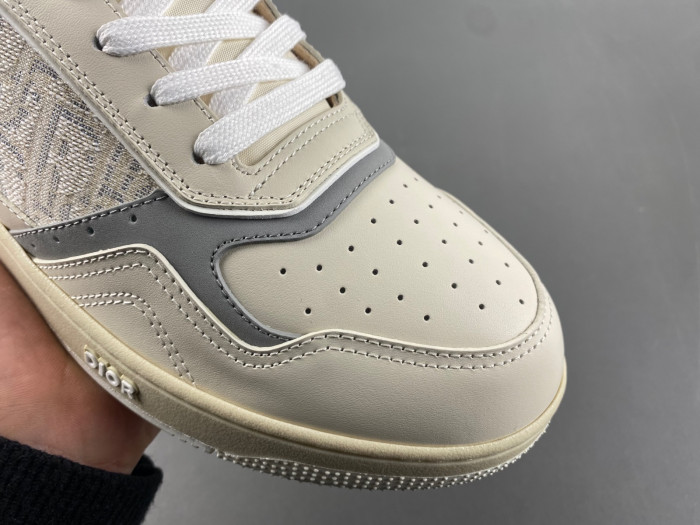 D10R B27 Sneaker