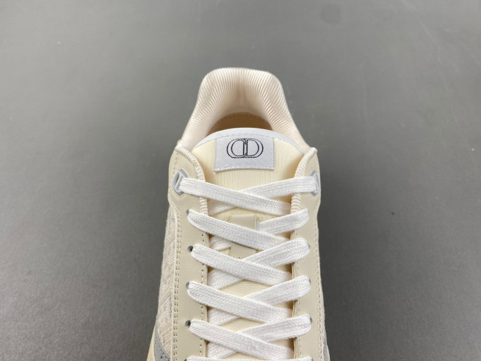 D10R B27 Sneaker