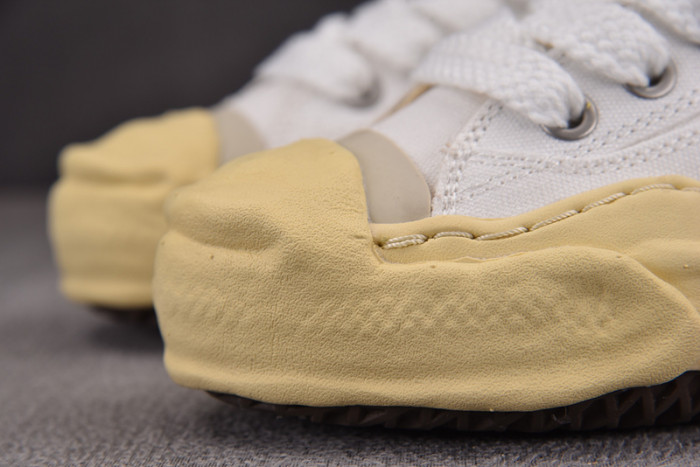 Ma1s0n MIHARA YASUHIRO SNEAKER