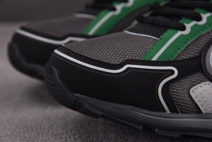 D10R B30 SNEAKER