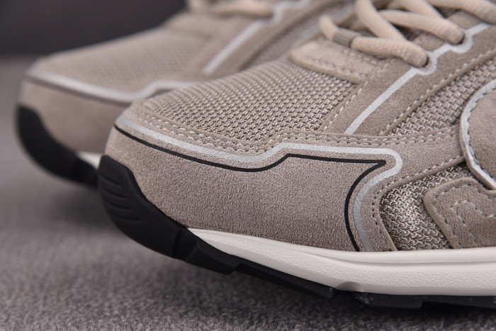 D10R B30 SNEAKER