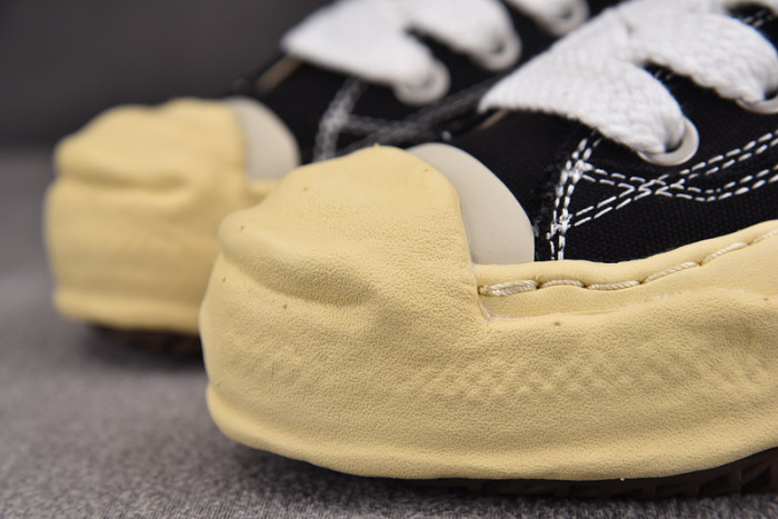 Ma1s0n MIHARA YASUHIRO SNEAKER