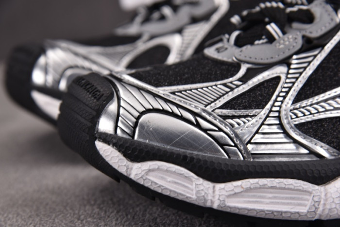BLCG 3XL SNEAKER 734734 W3XLX 1080